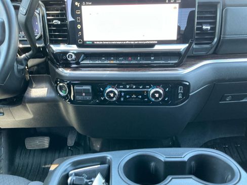 Used 2025 GMC Sierra 1500 Elevation AWD/4WD image 13