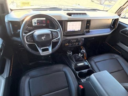 Used 2022 Ford Bronco Badlands AWD/4WD image 9