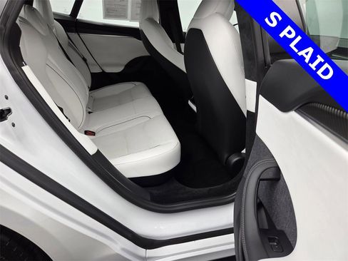 Used 2021 Tesla Model S Plaid image 21