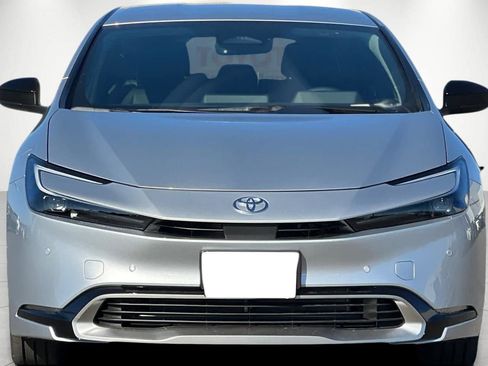 New 2026 Toyota Prius Plug-In Hybrid FWD image 7