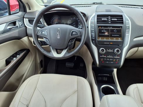 Used 2017 Lincoln MKC Premiere FWD image 6