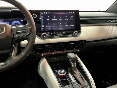 Used 2023 GMC Canyon AT4X image 8