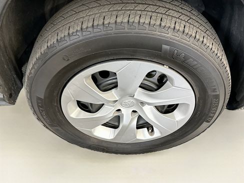 Used 2024 Toyota RAV4 LE image 11
