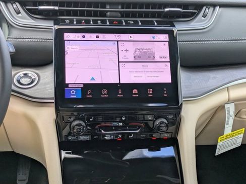 New 2025 Jeep Grand Cherokee Limited w/ Trailer Tow Package image 16