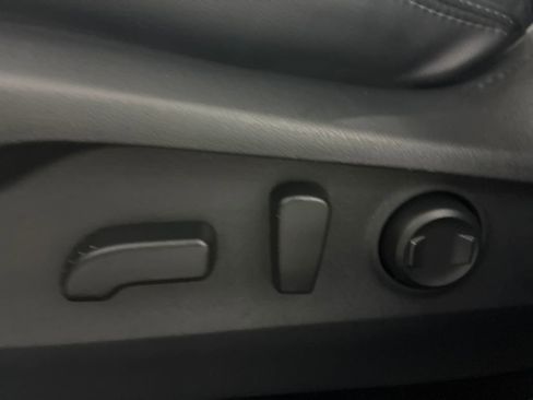 Used 2022 Subaru Outback Limited image 17