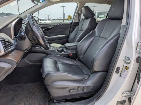 Used 2022 Subaru Outback Limited image 15