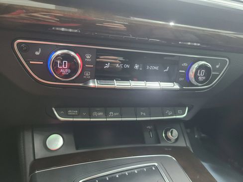 Used 2019 Audi Q5 2.0T Premium Plus AWD/4WD image 34