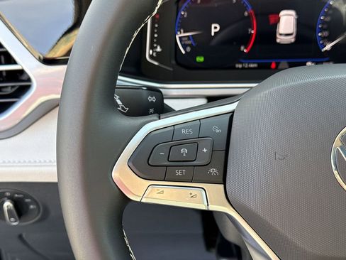 New 2026 Volkswagen Taos SEL image 27