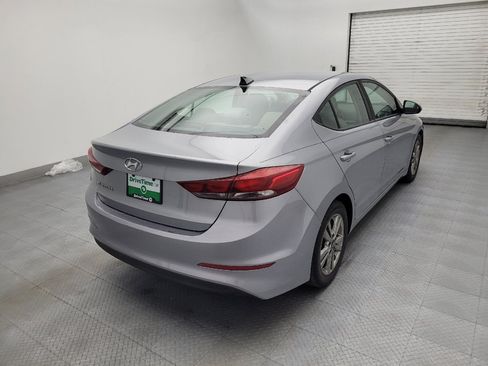 Used 2017 Hyundai Elantra SE FWD image 9