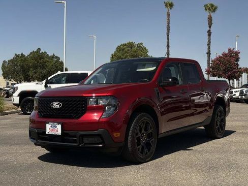 Certified 2025 Ford Maverick XLT w/ Black Appearance Package AWD/4WD image 1