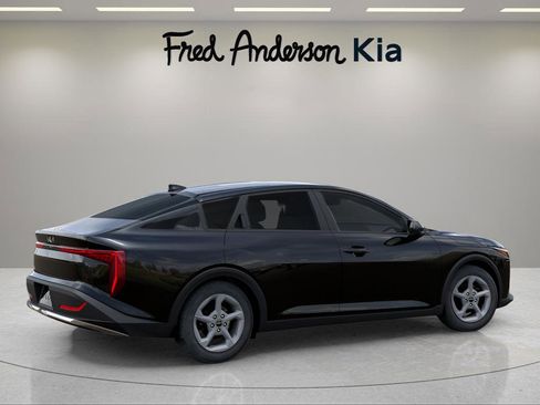 New 2025 Kia K4 LXS image 24