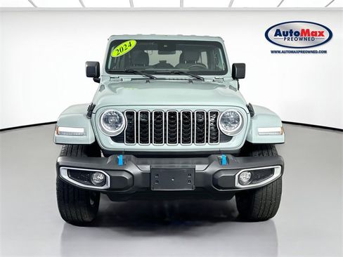 Used 2024 Jeep Wrangler Unlimited Sahara image 6