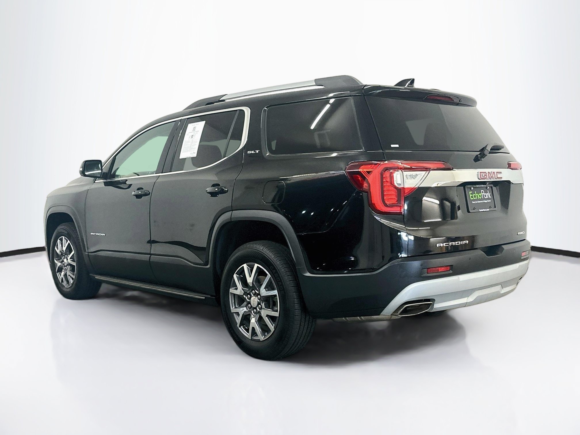Used 2023 GMC Acadia SLT w/ Preferred Package AWD/4WD image 5