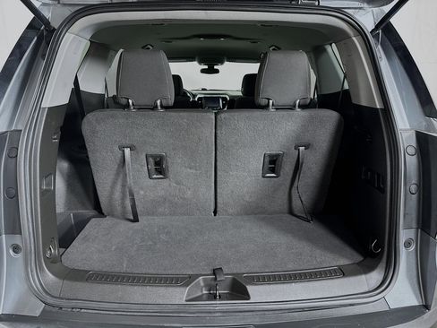 Used 2021 GMC Acadia SLE FWD image 23