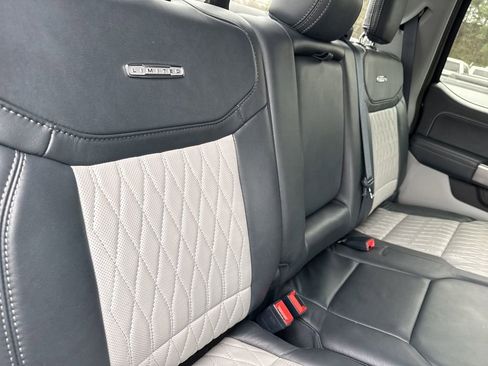 Used 2022 Ford F150 Limited image 22