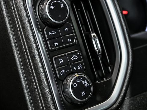 Used 2019 Chevrolet Silverado 1500 RST image 15