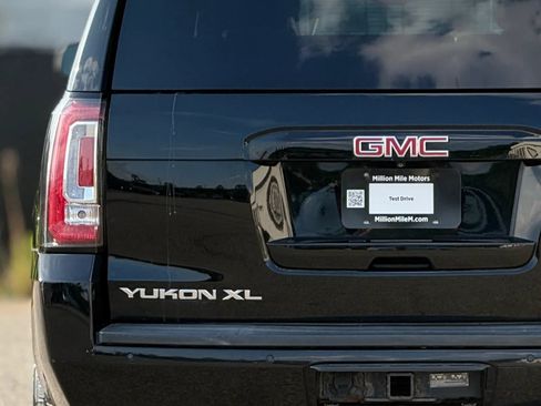 Used 2015 GMC Yukon XL SLT w/ Open Road Package AWD/4WD image 13