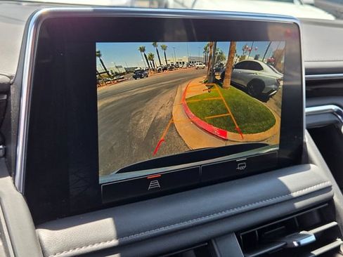 Used 2023 GMC Yukon XL SLE w/ Gmc Pro Safety Plus Package RWD image 21