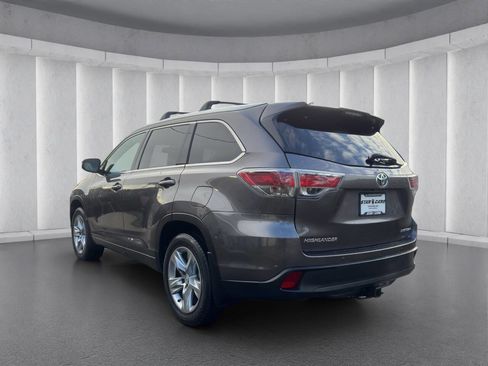 Used 2015 Toyota Highlander Limited image 3