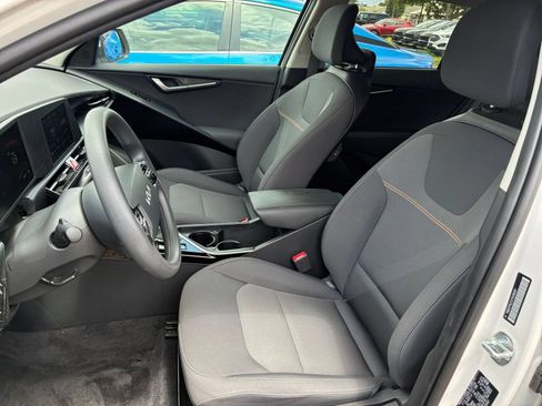 Used 2026 Kia Niro LX FWD image 21