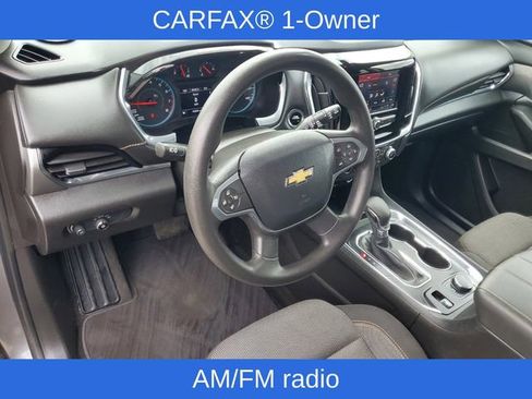 Used 2021 Chevrolet Traverse LS image 8