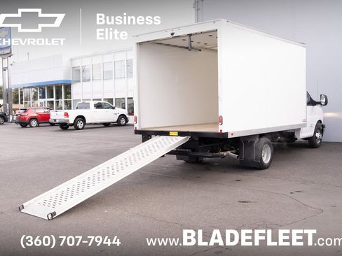 New 2024 Chevrolet Express 4500 w/ Power Convenience Package RWD image 8