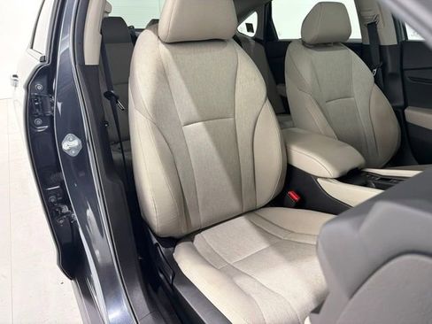 Used 2025 Honda Accord SE image 17