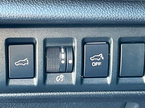 Used 2023 Subaru Outback Limited XT image 10