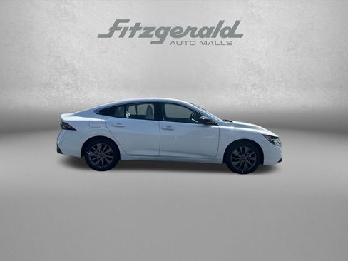 New 2026 Nissan Sentra SL FWD image 8
