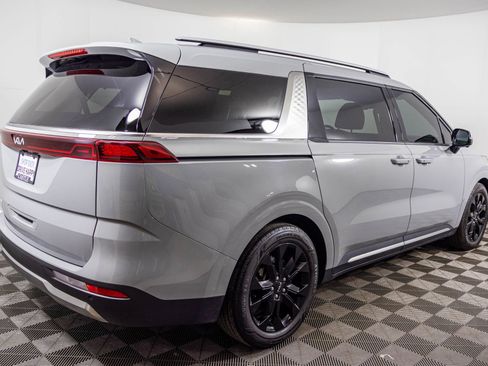 Used 2024 Kia Carnival SX Prestige FWD image 18