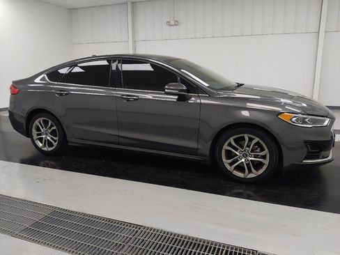 Used 2020 Ford Fusion SEL image 11