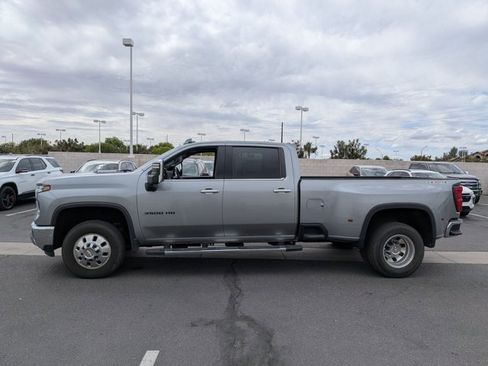 Used 2024 Chevrolet Silverado 3500 LTZ w/ LTZ Convenience Package image 8