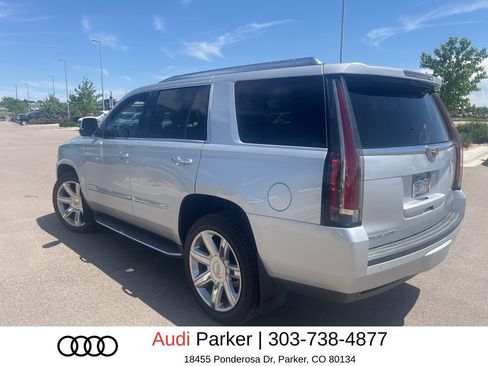 Used 2016 Cadillac Escalade Luxury AWD/4WD image 4