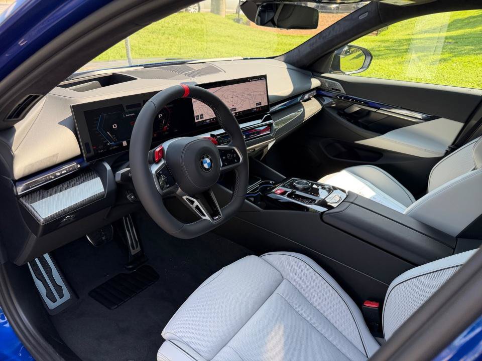 New 2027 BMW M5 Touring AWD/4WD image 30