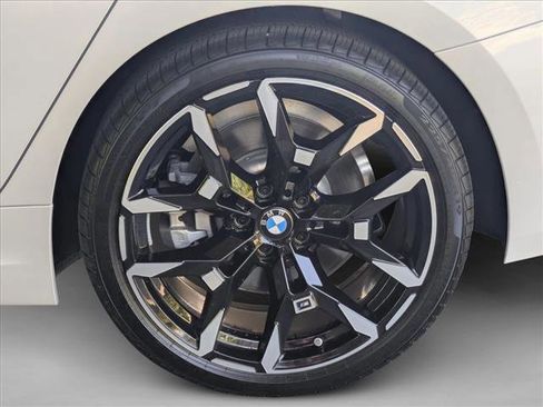 Used 2025 BMW 330i xDrive Sedan AWD/4WD image 22