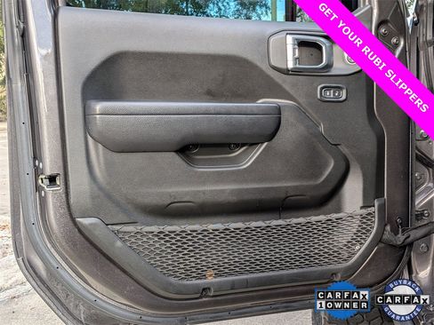 Used 2023 Jeep Gladiator Rubicon image 7