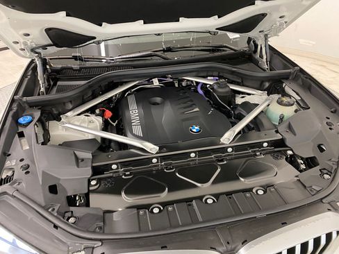 Used 2026 BMW X5 xDrive40i image 32