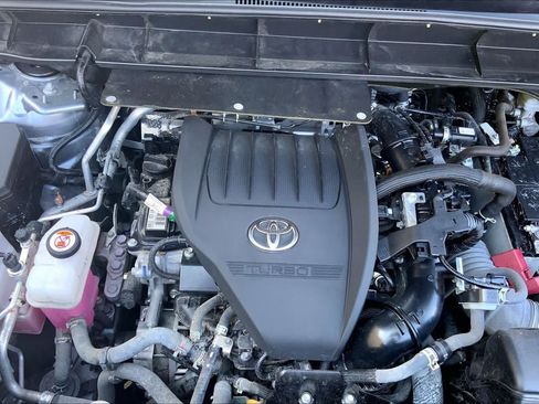 Used 2023 Toyota Highlander Platinum FWD image 31