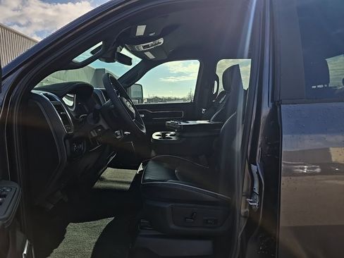 Used 2026 RAM 2500 Laramie image 7