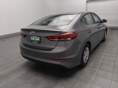 Used 2018 Hyundai Elantra SE FWD image 9
