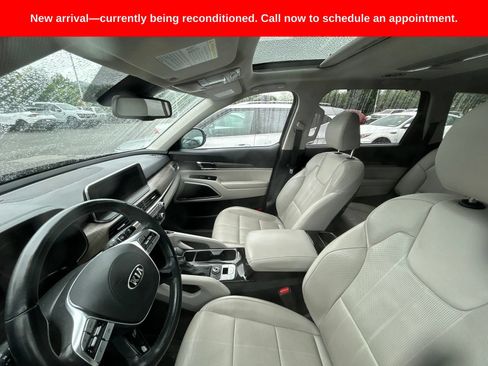 Used 2021 Kia Telluride EX w/ EX Premium Package AWD/4WD image 12