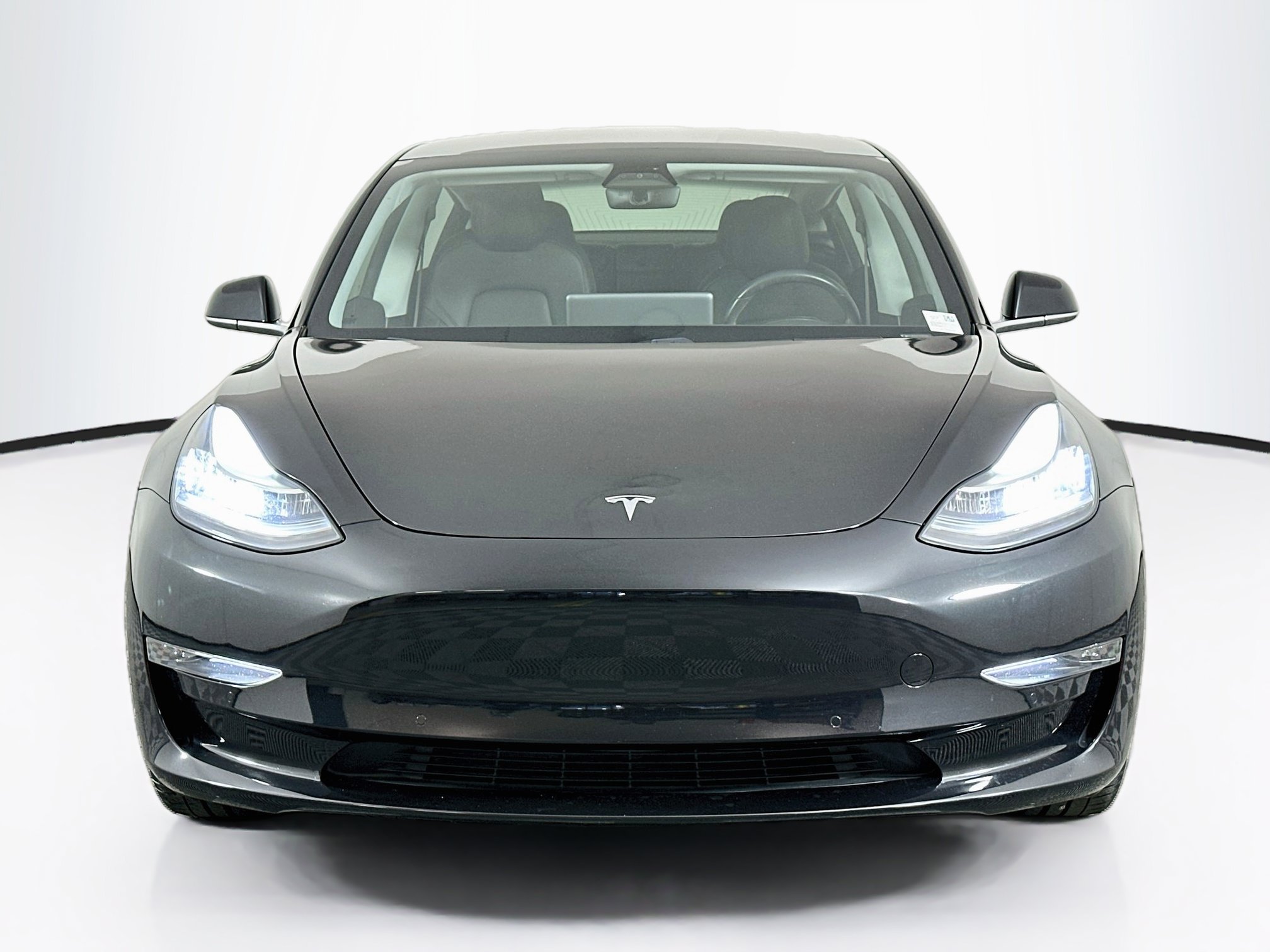 Used 2018 Tesla Model 3 Long Range RWD image 2
