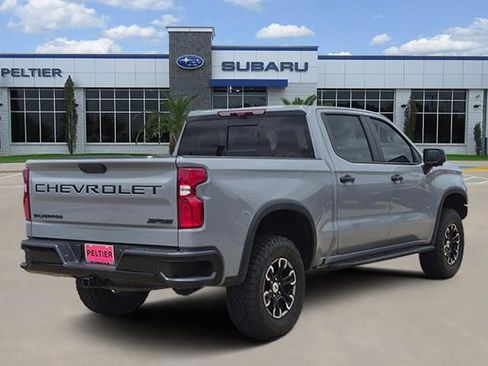 Used 2024 Chevrolet Silverado 1500 ZR2 w/ Technology Package AWD/4WD image 9