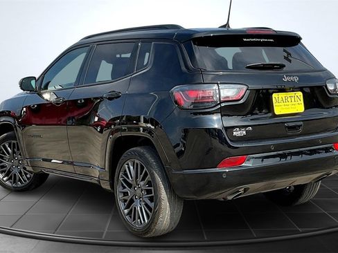 Used 2023 Jeep Compass High Altitude image 2