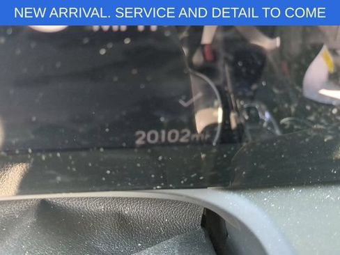 Certified 2024 Buick Encore GX Avenir w/ Avenir Convenience Package FWD image 2