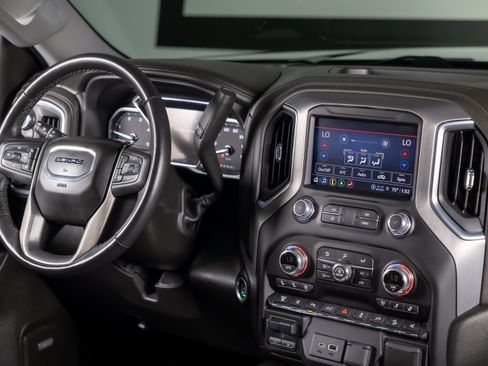 Used 2022 GMC Sierra 2500 Denali AWD/4WD image 32