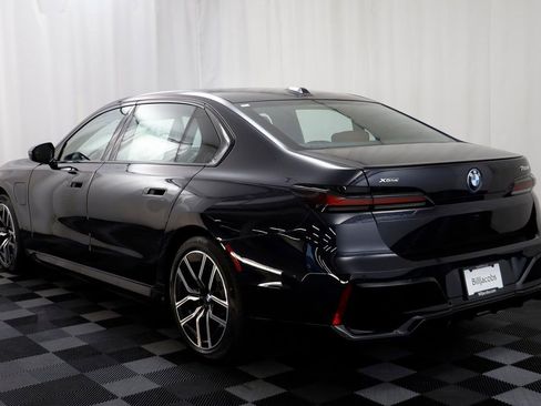 New 2025 BMW 750e xDrive w/ Executive Package image 17