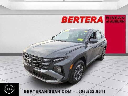 Used 2026 Hyundai Tucson Blue SE AWD/4WD image 5