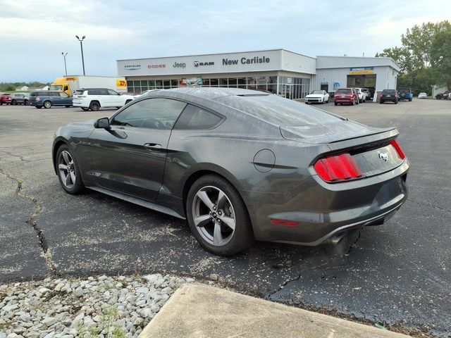 Used 2017 Ford Mustang Coupe RWD image 5