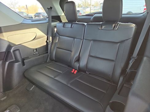 Used 2022 Ford Explorer XLT w/ Equipment Group 202A image 31